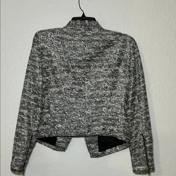 Zara Black and Gray Blazer with Textured Tweed Design - Picture 6 of 8